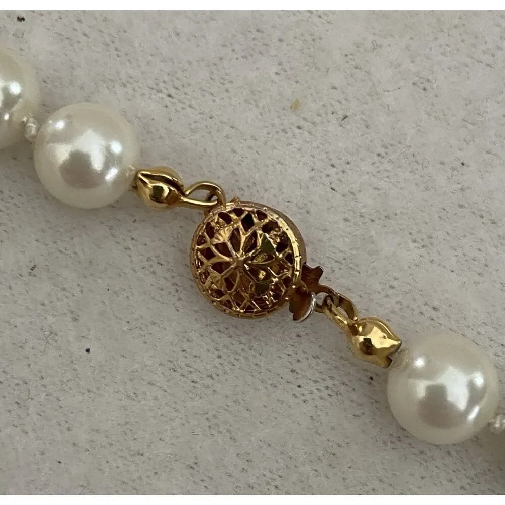 Vintage Knotted Pearl necklace, Glass Faux Pearls, Ivory 17.5” Heavy - Picture 2 of 6